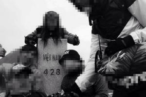 Tô son lên cột mốc biên giới: Lo ngại trào lưu... "Sống ảo"