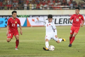 Video: Xem lại 5 siêu phẩm đẹp mắt của ĐT Việt Nam tại vòng bảng AFF Cup 2018.
