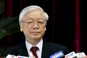 Ủy viên Bộ Chính trị phải thực sự tiêu biểu về trí tuệ Ủy viên Bộ Chính trị phải thực sự tiêu biểu về trí tuệ