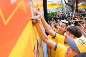 Công Phượng và đồng đội chung tay ủng hộ đồng bào miền Trung Khác phục thiệt hại sau bão