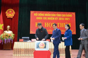 Giám đốc sở Ngoại vụ Cao Bằng Lê Thành Chung “đứng đầu” số phiếu tín nhiệm thấp