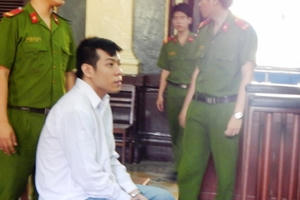 Đánh chết người rồi thách thức báo công an