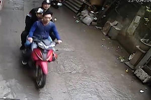 Clip xác nhận 3 đối tượng đánh nhà báo Đỗ Doãn Hoàng.