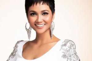 H'Hen Niê: 'Tôi mong chờ Việt Nam được gọi tên ở Miss Universe'