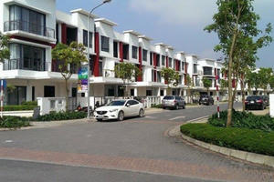 Giá thuê mặt bằng nhà phố tại khu Tây Sài Gòn tăng cao ngất ngưởng