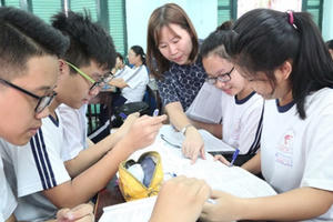 Tuyển sinh đầu cấp ở Hà Nội: Cấm vận động học sinh bỏ thi vào lớp 10