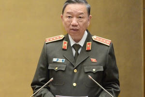 Ý kiến trái chiều việc chuyển quản lý giấy phép lái xe sang Bộ Công an