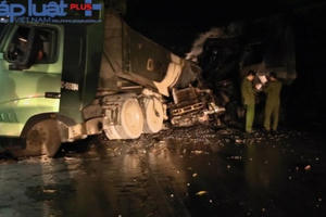 Phú Thọ: Một tai nạn thảm khốc, 4 xe tiền tỷ bị... "hóa vàng"