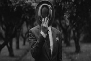 Khổ như...đàn ông Việt!