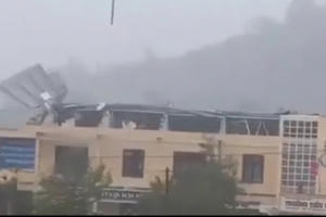 Quảng Ngãi: Hơn 400 nhà bị sập, tốc mái, hư hỏng do bão số 9 gây ra Quảng Ngãi: Hơn 400 nhà bị sập, tốc mái, hư hỏng do bão số 9 gây ra