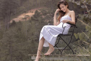 Mâu Thủy khoe vẻ đẹp tinh khôi giữa núi rừng Đà Lạt