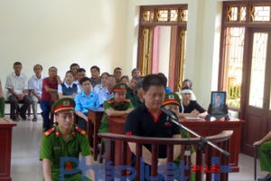 Hà Nam: Hoãn xử án vụ dùng điếu cày đánh chết đồng nghiệp vì vắng mặt nhân chứng