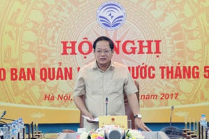 Rà soát lại việc cấp giấy phép báo chí, đặc biệt là tạp chí điện tử