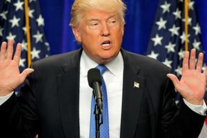 Ông Trump tuyên bố không để Mỹ thành "trại tị nạn"