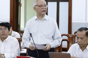 Hoàn thiện các dự thảo văn kiện Đại hội XIII sau khi lấy ý kiến nhân dân