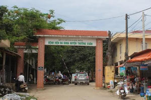 Huyện ủy Thường Xuân báo cáo về vụ PGĐ bệnh viện "quan hệ" bất chính nhiều năm với điều dưỡng Huyện ủy Thường Xuân báo cáo về vụ PGĐ bệnh viện "quan hệ" bất chính nhiều năm với điều dưỡng