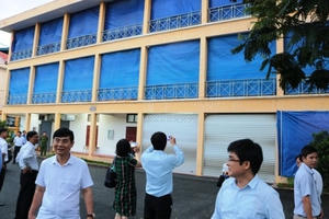 Sở Giáo dục thuê khách sạn, máy siêu tốc in đề thi THPT quốc gia