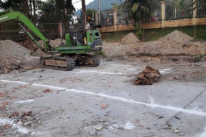 Phát hiện vật liệu nổ trong lúc thi công công trình trường học Phát hiện vật liệu nổ trong lúc thi công công trình trường học