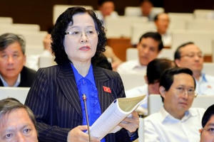 Cán bộ có thêm vợ bé, bồ nhí để... cất giữ khối tài sản khổng lồ! Cán bộ có thêm vợ bé, bồ nhí để... cất giữ khối tài sản khổng lồ!