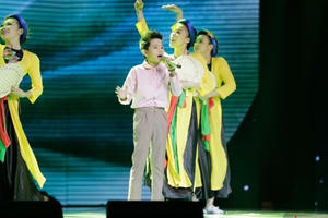 Lộ diện top 3 được cứu quay lại đêm Chung kết The Voice Kids - Giọng Hát Việt Nhí Lộ diện top 3 được cứu quay lại đêm Chung kết The Voice Kids - Giọng Hát Việt Nhí