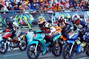 Giải đua xe mô tô toàn quốc diễn ra ngày 30/4 tại TP Cần Thơ