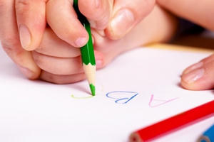 Bạn có ép con học chữ trước khi vào lớp 1?