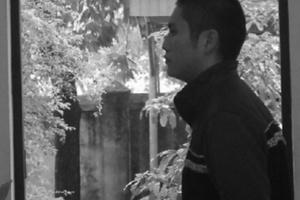 Người mẹ ngày ngày bị con dí dao vào cổ đòi tiền hút chích