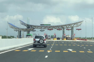 Bộ trưởng Nguyễn Văn Thể yêu cầu kiểm tra cầu vừa thông xe đã bị “tố” lún, võng Bộ trưởng Nguyễn Văn Thể yêu cầu kiểm tra cầu vừa thông xe đã bị “tố” lún, võng