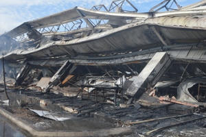 10.000m2 nhà xưởng Cty May Nhà Bè tan hoang sau vụ cháy