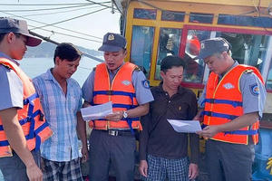 Quảng Ninh thiết lập 11 điểm kiểm tra, kiểm soát tàu cá