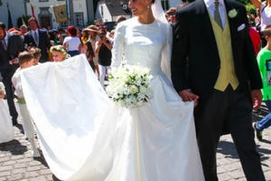 Hình ảnh quốc tế ấn tượng: Đám cưới như trong cổ tích của hoàng tử Đức và người mẫu Mỹ