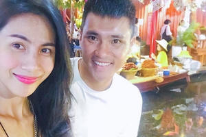 Bị chê xấu khi khoe ảnh đi chơi với Thủy Tiên, Công Vinh đáp trả cực 'lầy'