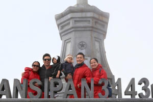 Ngắm những hình ảnh đẹp của gia đình Quốc Cơ, Quốc Nghiệp trên “nóc nhà Đông Dương”