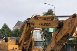 Bình Dương: Mạo danh chính quyền địa phương để đào đất của cụ bà nằm liệt giường?