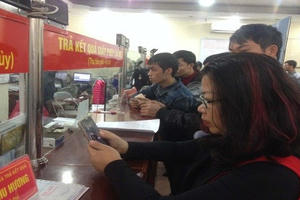 Bộ GTVT bỏ quy định buộc đổi bằng lái xe vật liệu giấy sang nhựa PET