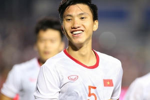 Cú sút của Văn Hậu được đưa vào đề thi học kỳ