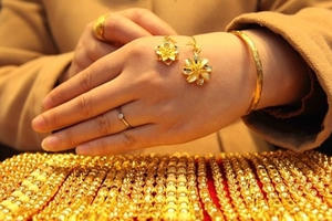 Giá vàng mới nhất ngày 1/11: Vàng tăng trước diễn biến bất thường từ bầu cử Mỹ