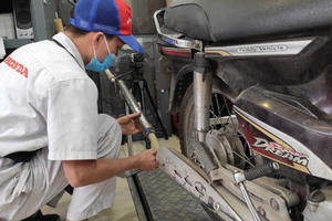 Vì sao người dân thờ ơ với chương trình đổi xe máy cũ lấy xe mới?