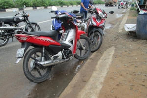 Bình Dương: Bắt nóng nhóm đối tượng trộm cắp xe máy