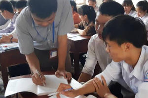 Nghệ An: Giáo viên phổ thông có 7 bài báo quốc tế ISI: Vừa làm gia sư, vừa nghiên cứu khoa học Nghệ An: Giáo viên phổ thông có 7 bài báo quốc tế ISI: Vừa làm gia sư, vừa nghiên cứu khoa học