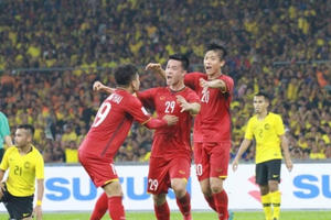 Hàng loạt "mạnh thường quân" hứa thưởng lớn tiếp lửa cho ĐT Việt Nam vô địch AFF Cup 2018