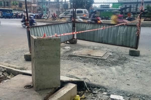 Chạy theo đón xe buýt, một người lọt hố công trình tử vong