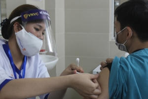 Việt Nam đã tiêm gần 130 triệu liều vaccine phòng COVID-19