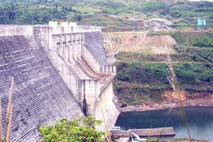 Điều tiết hồ thủy điện ứng phó khô hạn