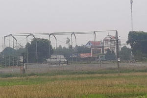 Đình chỉ công trình xưởng gia công cơ khí của hộ ông Trần Văn Khang Đình chỉ công trình xưởng gia công cơ khí của hộ ông Trần Văn Khang