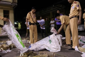 Bắc Giang: Thưởng nóng Tổ CSGT từ chối nhận 500 triệu đồng