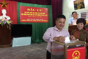 Sao Việt hào hứng đi bầu cử Đại biểu Quốc hội khóa XIV