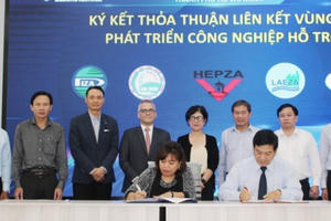 Ký kết thỏa thuận hợp tác liên kết vùng phát triển công nghiệp hỗ trợ