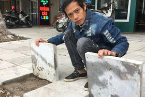 Chủ tịch Hà Nội yêu cầu thanh tra, làm rõ trách nhiệm việc lát vỉa hè