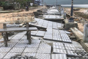 Thừa Thiên Huế: Dự án đường hơn 170 tỷ đồng tan nát sau mưa bão